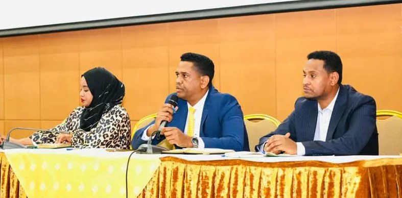 "በሕገ-ወጥ የነዳጅ ንግድ ላይ የተሰማሩ አካላት ቶሎ ወደ ሕጋዊነት እንዲገቡ አሳስበናል" የንግድና ቀጣናዊ ትስስር ሚኒስትር