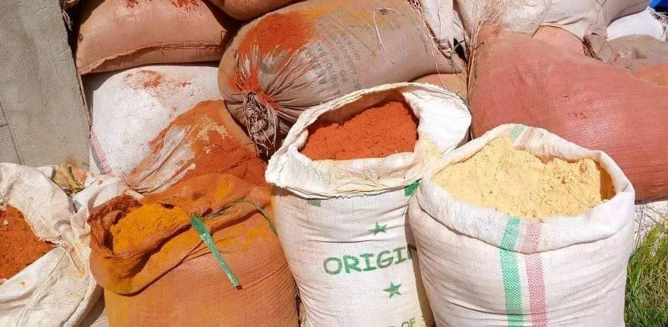 ለጤና ችግር የሚያጋልጥ የተበላሸ በርበሬ እና ዱቄት በወፍጮ ቤቶች እየተሸጠ በመሆኑ ማህበረሰቡ ጥንቃቄ ሊደረግ ይገባል ተባለ