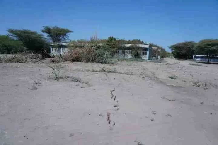 በአዋሽ ፈንታሌ በተከሰተው የመሬት መሰንጠቅ ምክንያት ከወረዳው ለተፈናቀሉ 7 ሺሕ 500 ሰዎች ድጋፍ እየተደረገ መሆኑ ተገለጸ